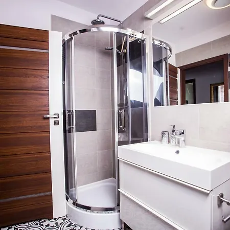 Ice Spacious & Comfortable Appartamento Cracovia